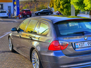 BMW 3 Series foto 7