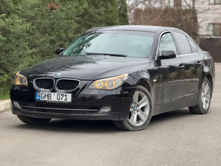 BMW 5 Series foto 3