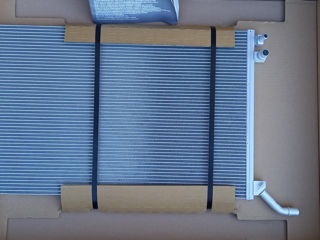 Vind radiator.GX73-8K230-BB