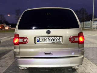 Volkswagen Sharan foto 3