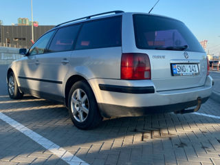 Volkswagen Passat foto 4