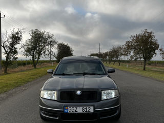 Skoda Superb foto 3