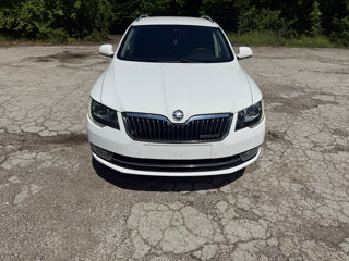 Skoda Superb фото 0