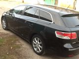 Toyota Avensis foto 9