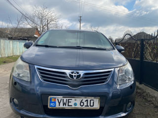 Toyota Avensis foto 4