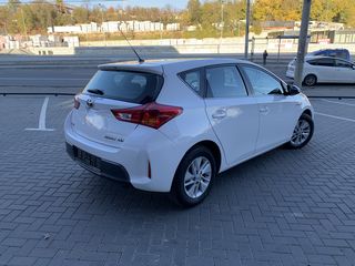 Toyota Auris foto 3