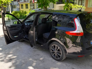 Renault Grand Scenic foto 2