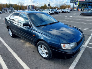 Toyota Carina foto 8