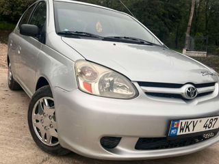 Toyota Yaris foto 2