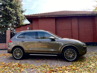 Porsche Cayenne foto 9