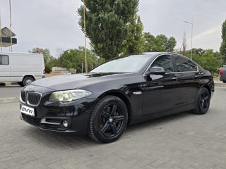 BMW 5 Series foto 2