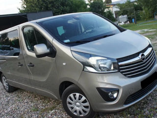 Opel Vivaro foto 1