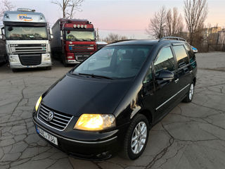 Volkswagen Sharan foto 1