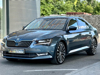 Skoda Superb foto 3