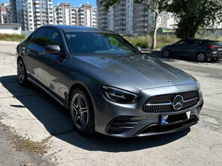 Mercedes E-Class foto 2