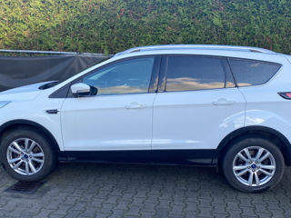 Ford Kuga foto 8