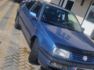 Volkswagen Vento foto 4