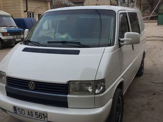 Volkswagen transporter t-4 foto 1