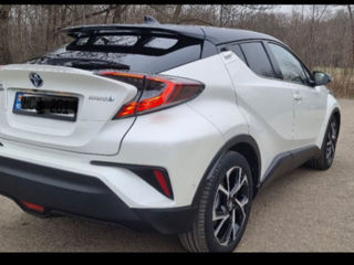 Toyota C-HR foto 3