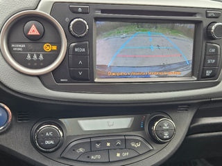 Toyota Yaris foto 7