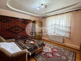 Casă în 2 nivele, 200 mp + 12 ari, Floreni, 139900 € foto 5