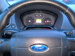 Ford Fusion foto 10