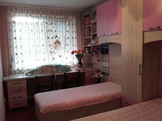 Vinzare apartament 3 odai. Preț tratabil! foto 10