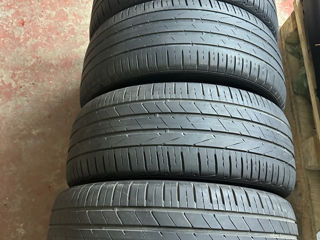 R19 245/45 Hankook