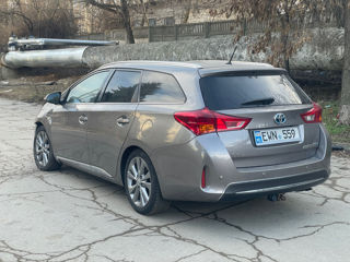 Toyota Auris foto 2