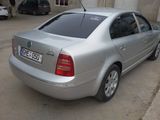 Skoda Superb foto 6