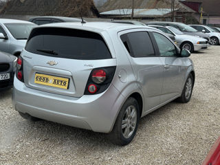 Chevrolet Aveo foto 6