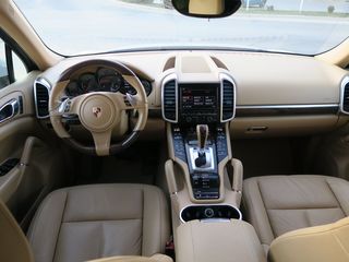 Porsche Cayenne foto 9