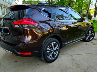 Nissan X-Trail foto 2