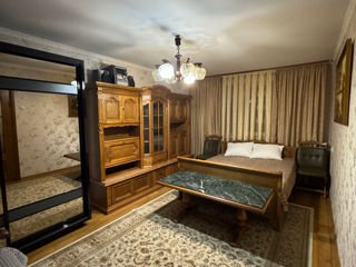 1-комн. кв., 36 м², 2/5 эт.