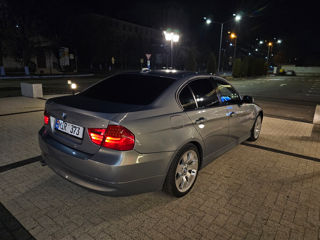 BMW 3 Series foto 4