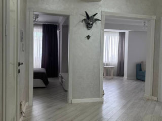 Apartament cu 2 camere, 70 m², Botanica, Chișinău foto 6