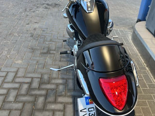 Suzuki Intruder Boulevard foto 4