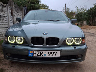 BMW 5 Series foto 7