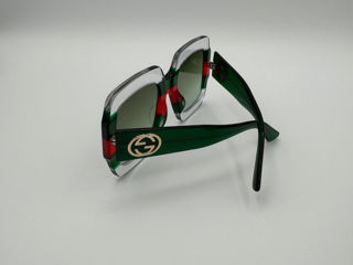 Ochelari de soare Gucci фото 3