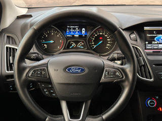 Ford Focus foto 13