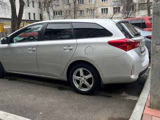 Toyota Auris foto 4