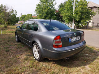 Skoda Superb foto 3