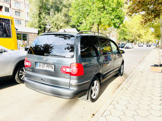 Volkswagen Sharan foto 3