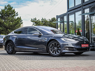 Tesla Model S foto 4