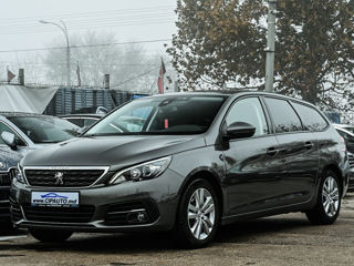 Peugeot 308 foto 1