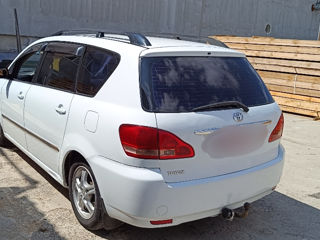 Toyota Avensis Verso