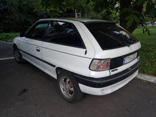 Opel Astra foto 2