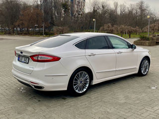 Ford Mondeo foto 3