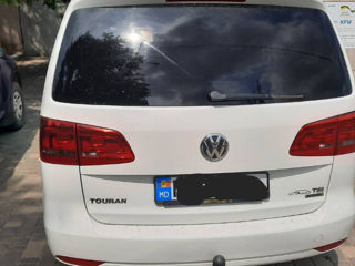 Volkswagen Touran foto 3