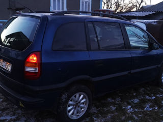 Opel Zafira foto 3